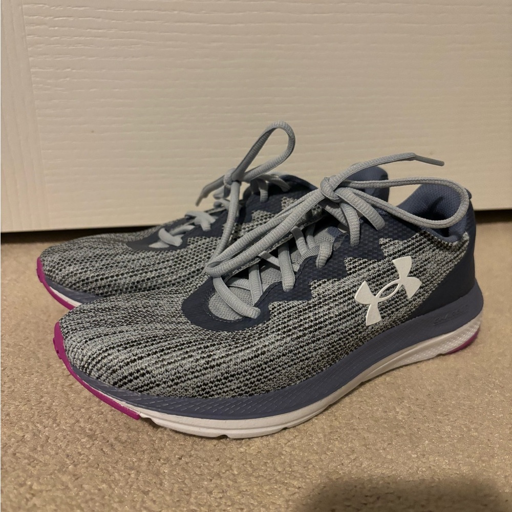 NWOT Women’s Under Armour Charged Impulse 2